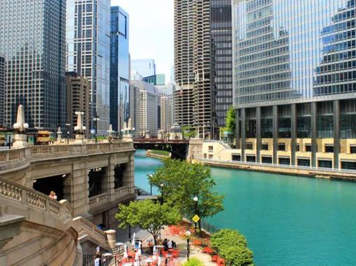 Chicago Riverwalk: Birthplace of Chicago