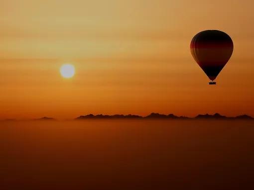 Hot Air Balloon Flight over the Dubai Desert