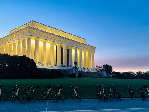 Monuments at Night Bike Tour
