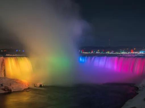 Niagara at Night: Exclusive Niagara Wine Tasting & Illumination Tower Experience