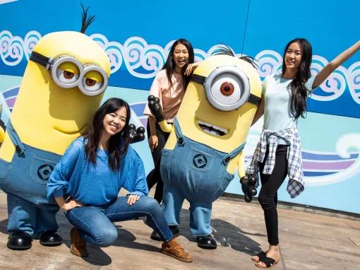 Guests with Minions at Universal Studios Hollywood