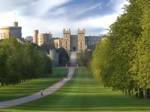 Windsor, Stonehenge & Salisbury from London 