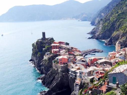 Semi Private Cinque Terre Discovery with Seafood Lunch