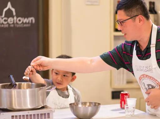 Gelato and Pizza making class in Milan