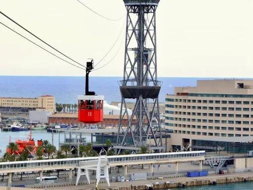 cable-car-near-coast