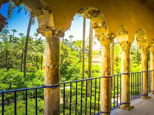 balcony-views-from-real-alcazar