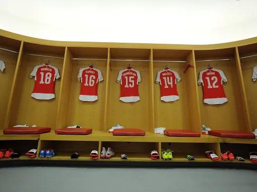team-changing-room