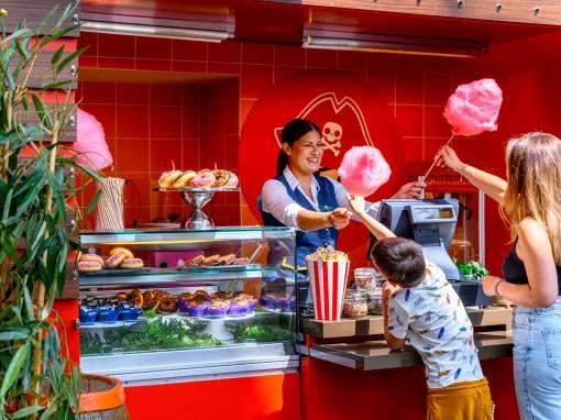 Point Gourmand Snack Bar at Explorers Hotel Marne-la-Vallée