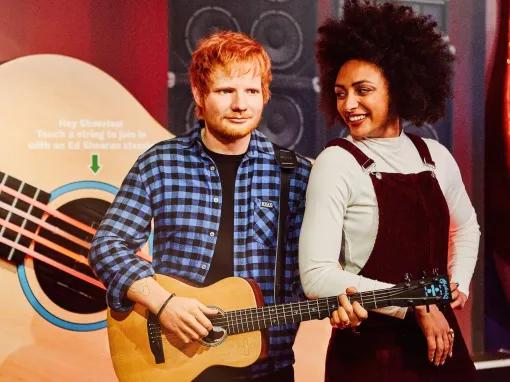 ed-sheeran-playing-guitar