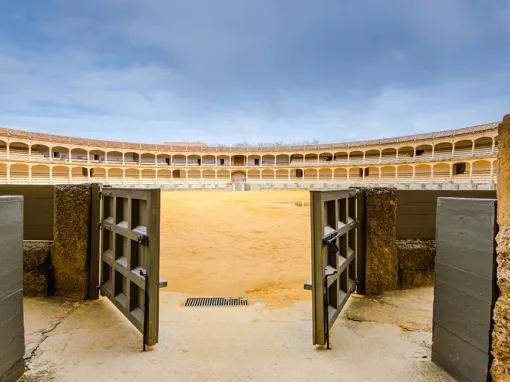 bull-ring-entrance