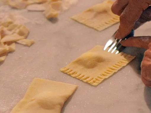 crimping-ravioli