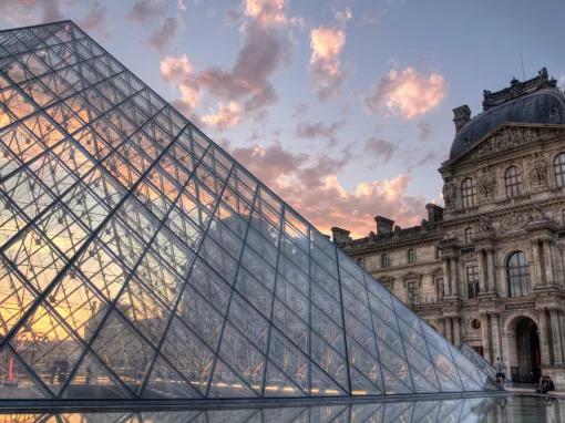 outside-the-louvre