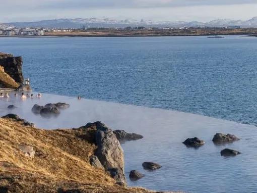 bathing-at-sky-lagoon