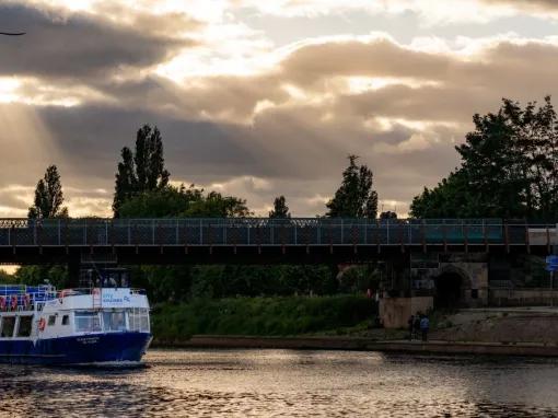 cruise-at-sunset
