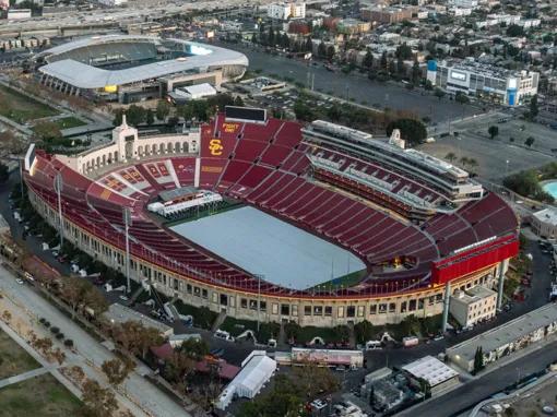 Hollywood & Beyond Helicopter Tour