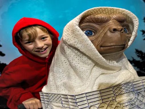 ET