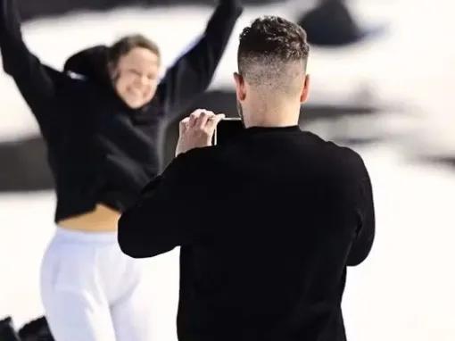 people-jumping-in-snow