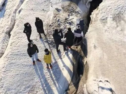 group-on-glacier
