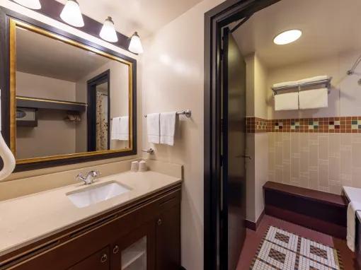 Sequoia Lodge Bathroom
