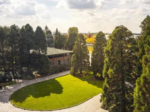 Sequoia Lodge Exterior