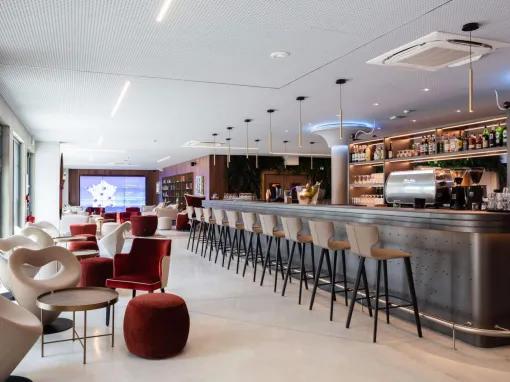 Bar at Ki Space Hotel & Spa near Disneyland Paris