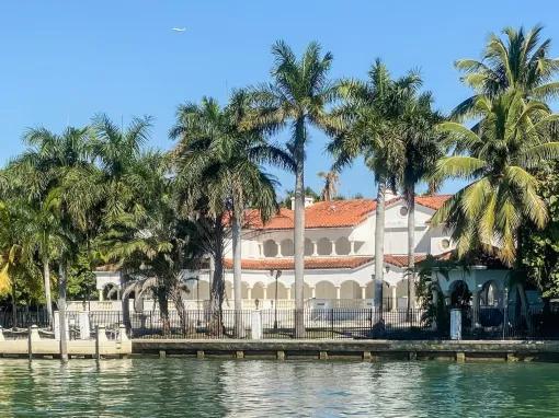 Miami Skyline Cruise of Millionaire's Homes and Biscayne Bay