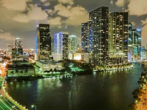 Miami Skyline Evening Cruise on Biscayne Bay