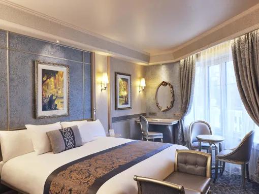 Superior Room Disneyland Hotel 