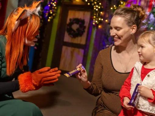 mother-and-daughter-meeting-elf