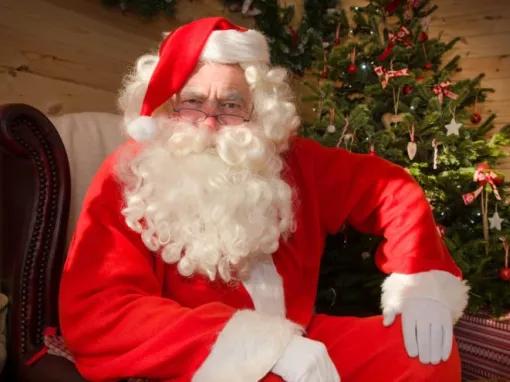 Father-Christmas-in-grotto