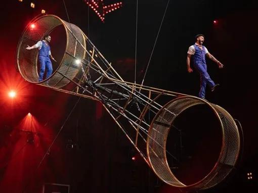 Mad Apple by Cirque du Soleil