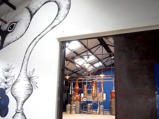 sipsmith-logo-and-distillery