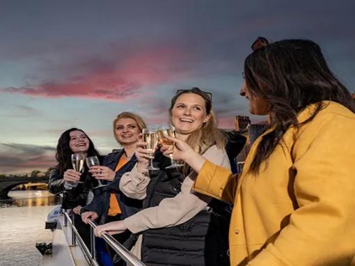 Friends drinking Prosecco