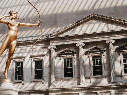 Met Express: Highlights of the Metropolitan Museum of Art