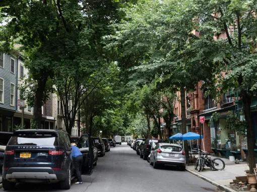 Seaport, Brooklyn Heights & DUMBO Ferry and Walking Tour