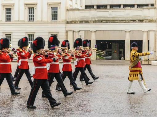 London Kensington Palace & Afternoon Tea