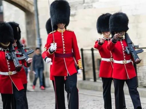 Kings Guards - Tower of London