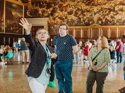 Tour Guide