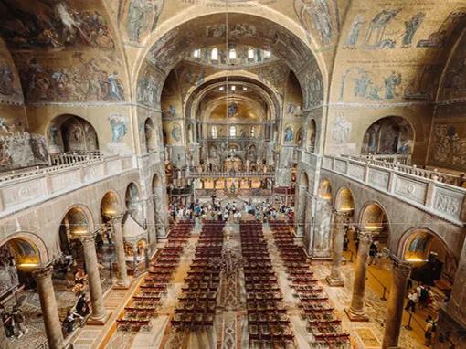 Looking down in the Cathedral