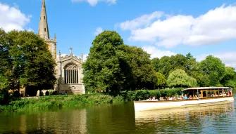 Afternoon Tea and River Sightseeing Cruise for Two in Historic Stratford Upon Avon - Experience Voucher