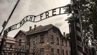 Auschwitz-Birkenau Guided Tour with Private Transport
