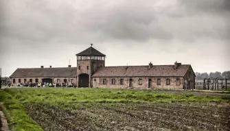 Auschwitz-Birkenau Guided Tour with Private Transport