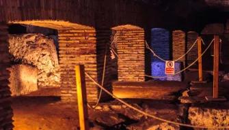 Small Group: Crypts, Bones & Catacombs - Underground Tour of Rome