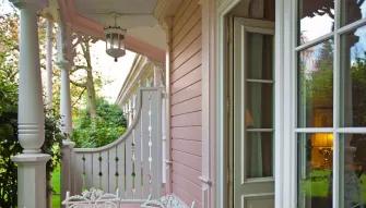 Superior Family Room with Terrace