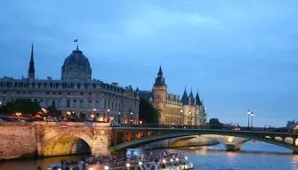 Eiffel Tower Dinner and Seine River Cruise Eiffel Tower Dinner and Seine River Cruise