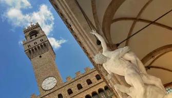 Florence Medici's Mile - Walking along the Path of Medici Residence and Vasari Corridor Florence Medici's Mile - Walking along the Path of Medici Residence and Vasari Corridor