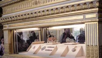 Closing Time At The Louvre: The Mona Lisa At Her Most Peaceful