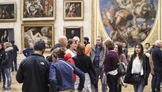 Louvre Highlights Small Group Tour: Mona Lisa, Venus de Milo & Winged Victory