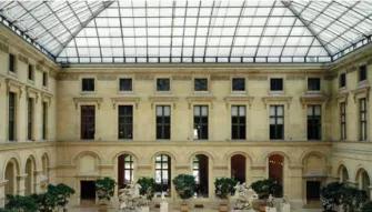 Louvre Museum Guided Tour with Skip the Line Access