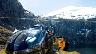 Champagne Picnic on a Peak Helicopter Flight Champagne Picnic on a Peak Helicopter Flight